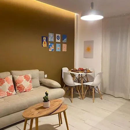 Goldfish Chalkidiki - Affordable Luxury Apartment Nea Plagia